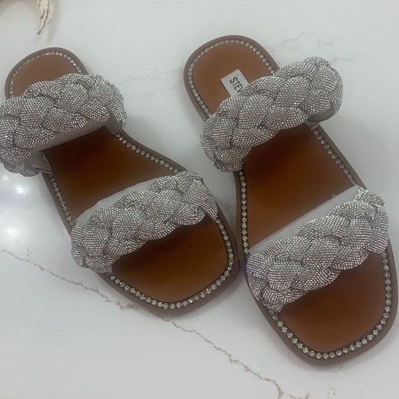 Steve Madden Shoes - Steve Madden Newbie Rhinestone Slides. size 8 NWT.